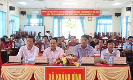 Chiều ngày 19/05/2026, tại hội trường Đảng ủy xã Khánh Bình, UBND xã Khánh Bình phối hợp cùng Agribank Chi nhánh An Phú An Giang tổ chức hội nghị triển khai các sản phẩm, dịch vụ ngân hàng và lễ ký kết kế hoạch phối hợp toàn diện giữa hai đơn vị.
